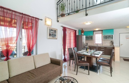 Neoric House | 2 bedroom beautiful home in Neoric