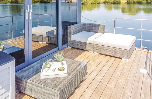 Lundby Boat Rental | 2 bedroom beautiful ship in Göteborg