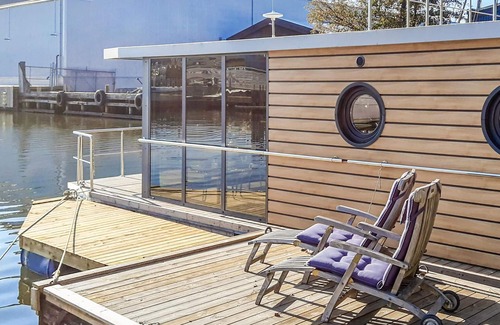 Lundby Boat Rental | 2 bedroom beautiful ship in Göteborg