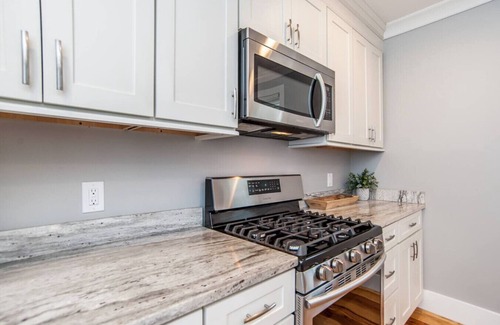 Five Points East House | 2 Bedroom Bungalow in Five Points Near Downtown