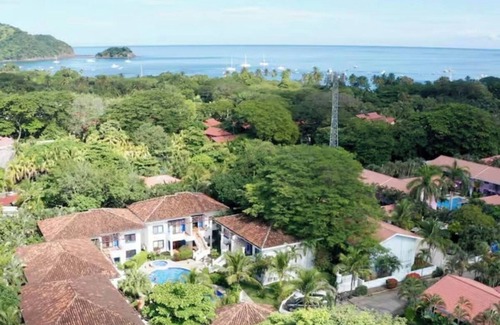 Santa Barbara Condo | 2-bedroom condo in beautiful Playa Del Coco. 5 minute walk to beach