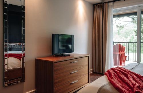 Saint-Sauveur Apartment | 2 bedroom suite with views of Sommets St-Sauveur