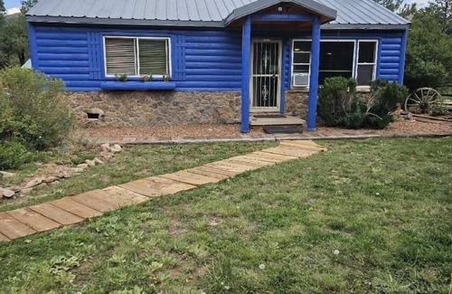 Deckers Cabin | 2 bedroom Cabin 199.00 per night