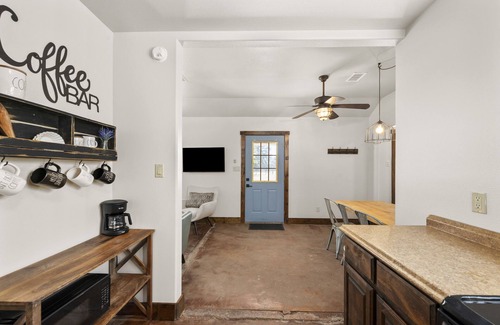 Columbus Other | 2 bedroom Cabin! Party Barn with games! 5 acers with pond!