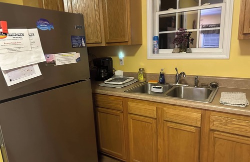 Buffalo Junction Cabin | 2 Bedroom Cabin Private Yard, Dock. Pets welcome. Hwy 58 Buggs Island -Kerr Lake