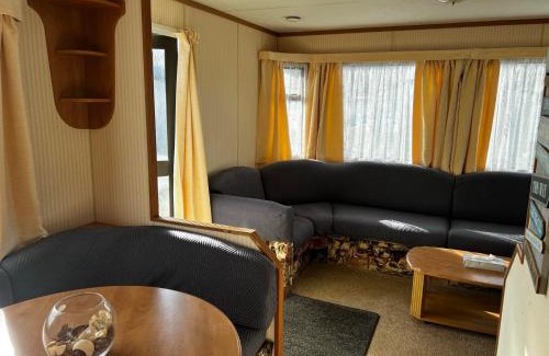 Hunstanton Ski Chalet | 2 Bedroom caravan Hunstanton pets go free