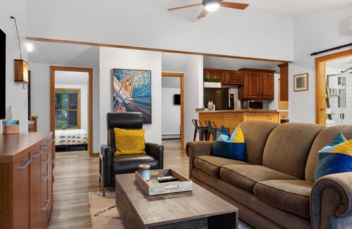 Suttons Bay Apartment | 2 Bedroom Carriage House with view of Suttons Bay