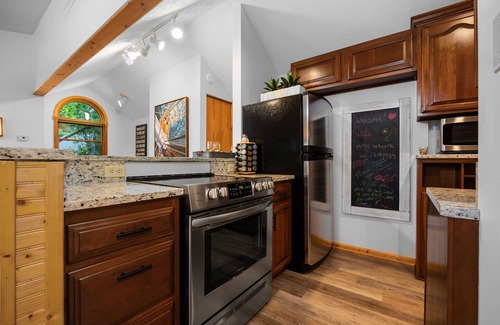 Suttons Bay Apartment | 2 Bedroom Carriage House with view of Suttons Bay