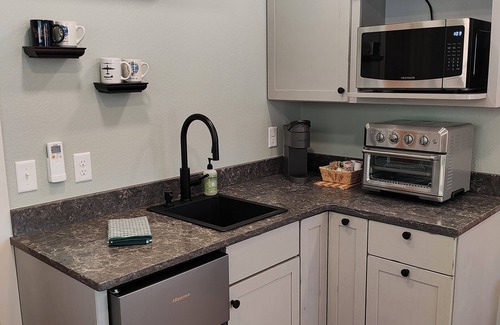 Whitewater House | 2 Bedroom Casita at Mother's Buttress, Walking distance to Mother's Buttress Climbing Wall