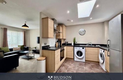 Telford House | 2-Bedroom Central Apartment