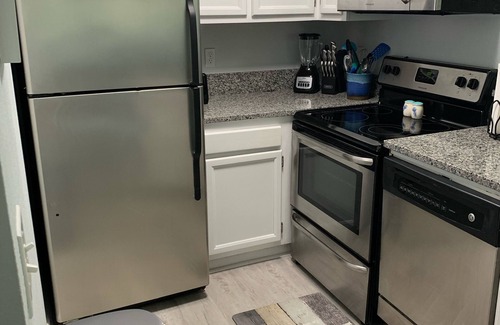 Kill Devil Hills Condo | 2 bedroom condo 2 blocks to the beach!