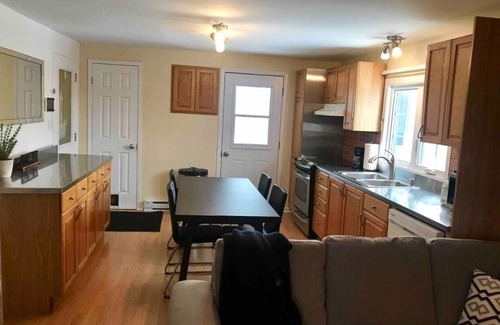 Longueuil Apartment | 2-bedroom condo 15 min Montreal downtown