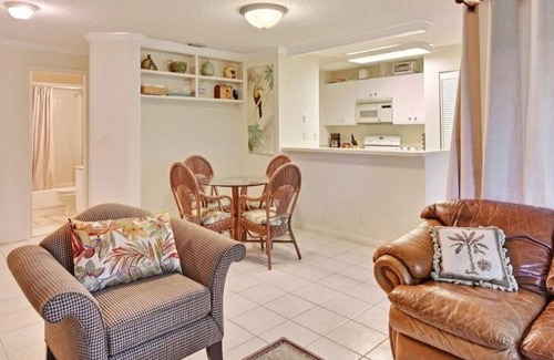 Wabasso Beach Condo | 2 Bedroom Condo 99380 by Houzlet