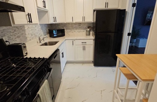 Columbia Condo | 2 Bedroom Condo in Central Columbia