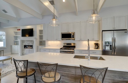 Old Town Bluffton Condo | 2 Bedroom Condo in Downtown Bluffton, 3rd floor
