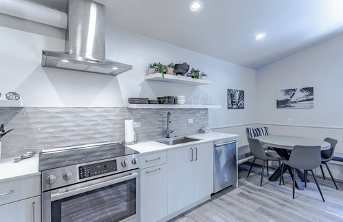 West End Condo | 2-Bedroom Condo in the Heart of Aspen. Blocks to Lifts, Shops, and Food.