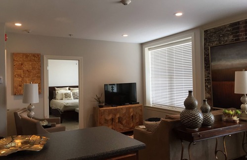 Cleveland Condo | 2 Bedroom Condo in the Historic Grover Hotel in downtown Cleveland, MS