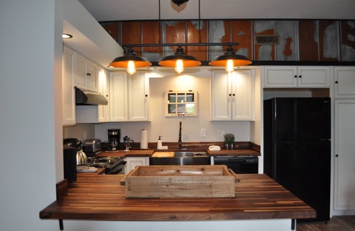 Fayetteville Condo | 2-Bedroom Condo in the Heart of the Gorge!