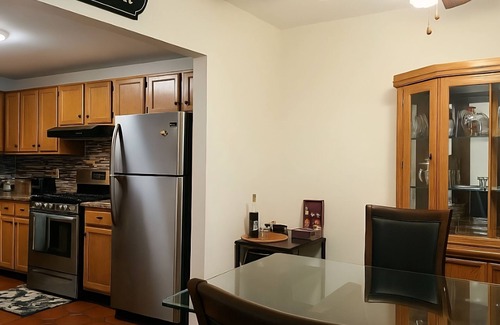Gaithersburg Condo | 2-bedroom condo in charming Gaithersburg with AC, WiFi. Relax and unwind
