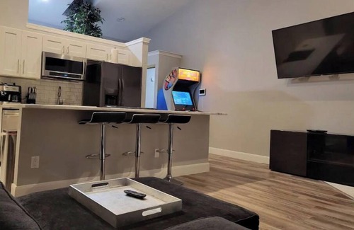 Lake Highlands Condo | 2-bedroom condo just 9 minutes drive to Galleria Dallas