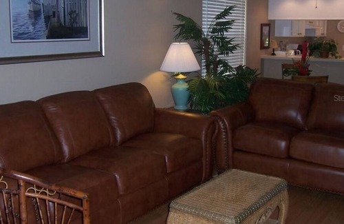 Oldsmar Condo | 2 Bedroom Condo L-93741 by Houzlet