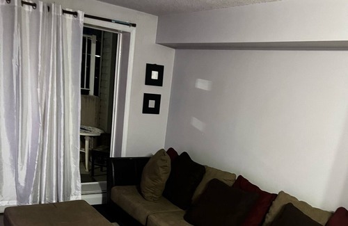 Sherwood Park Condo | 2 bedroom condo Amenities close by Walking distance shopping centre Nice area
