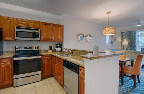 Florida Center Condo | 2 Bedroom Condo, Sleeps 8, Full Kitchen, at Orlando Sunshine Resort!