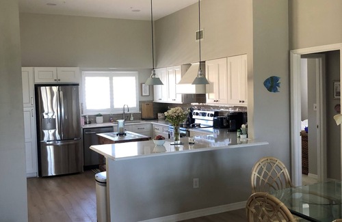 Grand Harbor Condo | 2-Bedroom Condo with Golf Course Views in Grand Harbor – Renovated Kitchen