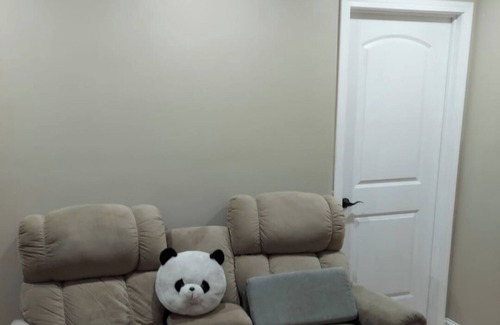 Washington - Guadalupe Condo | 2-bedroom condo with WiFi, AC