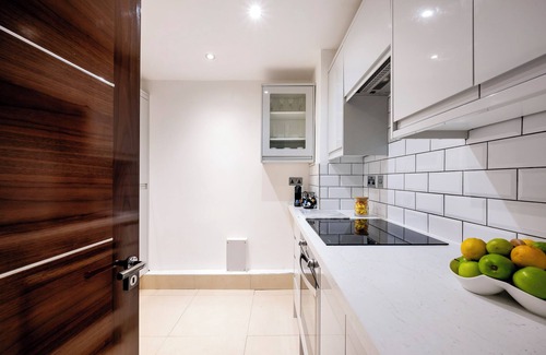 Bayswater Apartment | 2 Bedroom Contemporary Victorian Apartment London