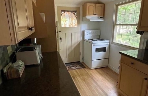 Grand Bend House | 2 bedroom cottage 1 block from South Beach- hot tub, fire pit