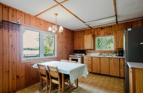 Carling House | 2-Bedroom Cottage #2 - Sand Bay