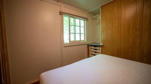 Gravenhurst House | 2-Bedroom Cottage #3 - Sugar Pine