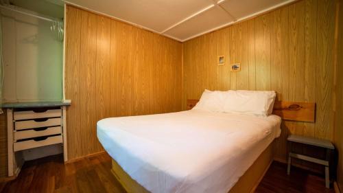 Gravenhurst House | 2-Bedroom Cottage #3 - Sugar Pine