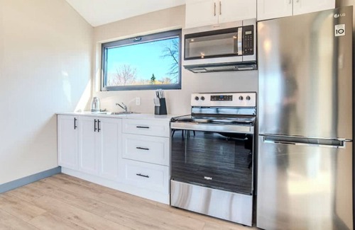 Harwood Cabin | 2 Bedroom Cottage #3: Willow Bay