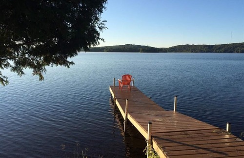 East Ferris Cottage | 2 Bedroom Cottage on Lake Nosbonsing