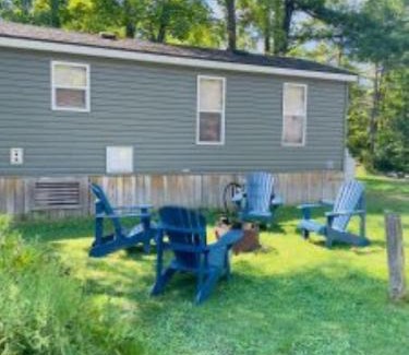 Gravenhurst House | 2 Bedroom Cottage Riverside Village 14