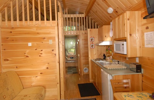 Long Lake Cottage | 2 Bedroom Cottage, sleeps 4
