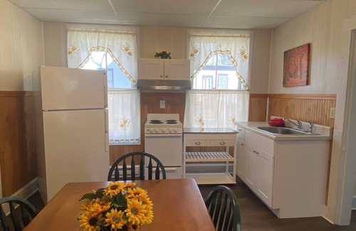 Poland Cottage | 2 Bedroom Cottage at the 500 acre Poland Spring Resort with lots of onsite activities!
