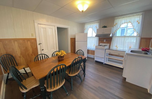 Poland Cottage | 2 Bedroom Cottage at the 500 acre Poland Spring Resort with lots of onsite activities!