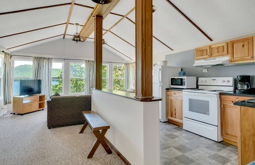 Cooperstown - Otsego Lake Cottage | 2 Bedroom Cottage with amazing views of Otsego Lake