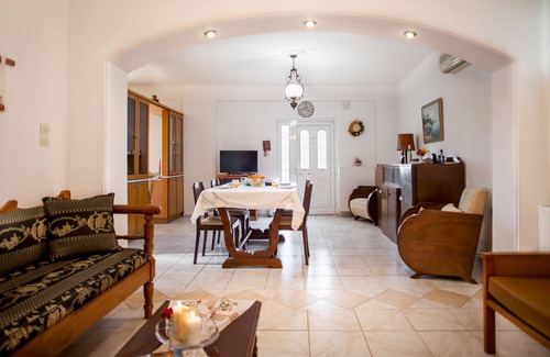 Patsos Cottage | 2-bedroom cottage with nice mountain views