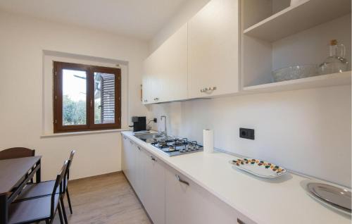 Moscufo Apartment | 2 Bedroom Cozy Apartment In Moscufo