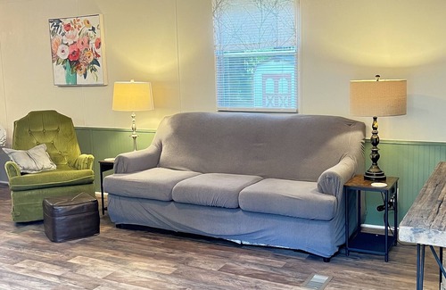 Littleton House | 2 Bedroom Cozy Cottage at Lake Gaston, NC