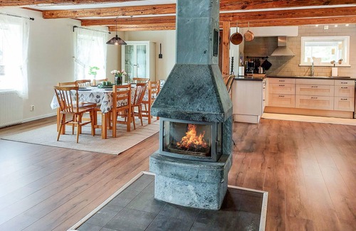 Angelholm Municipality House | 2 bedroom cozy home in Munka-Ljungby