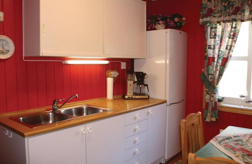 Ytre Alvik House | 2 bedroom cozy home in ålvik