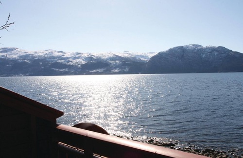 Ytre Alvik House | 2 bedroom cozy home in ålvik