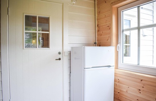 Selbjorn House | 2 bedroom cozy home in Stolmen
