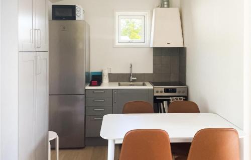 Vastergarn House | 2 Bedroom Cozy Home In Gotlands Tofta