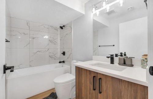 Haysboro House | 2 bedroom Cozy Secondary suite